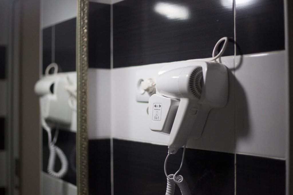 Отель Log Inn Boutique Hotel Тбилиси