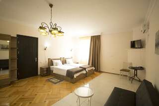 Отель Log Inn Boutique Hotel Тбилиси-7